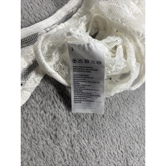 BARDOT Top White Lace Floral Sheer Bodysuit Snap Button Mock Neck Women M NWT - Picture 9 of 12